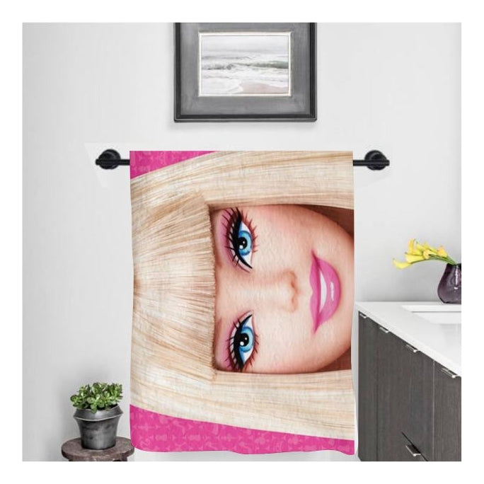 Toalla De Baño Premium Barbie 1.47x77cm Microfibra