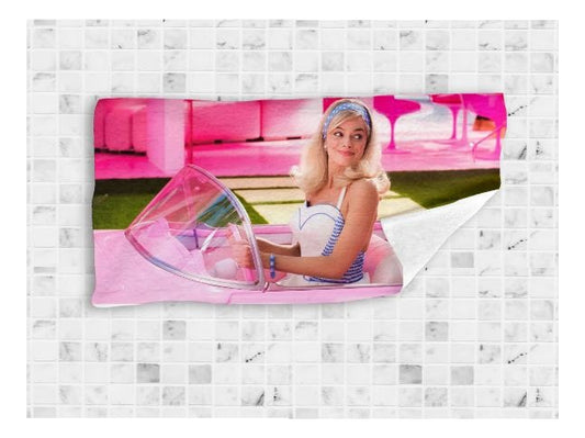 Toalla De Baño Premium Barbie 1.47x77cm Microfibra