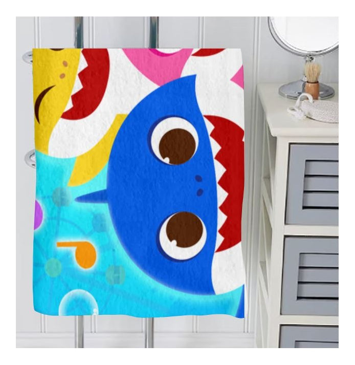 Toalla De Baño Premium Baby Shark 1.47x77cm Microfibra