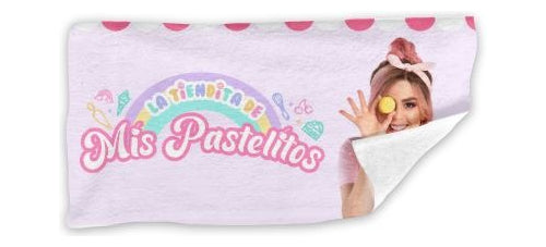 Toalla De Baño Premium Mis Pastelitos 1.47x77cm Microfibra