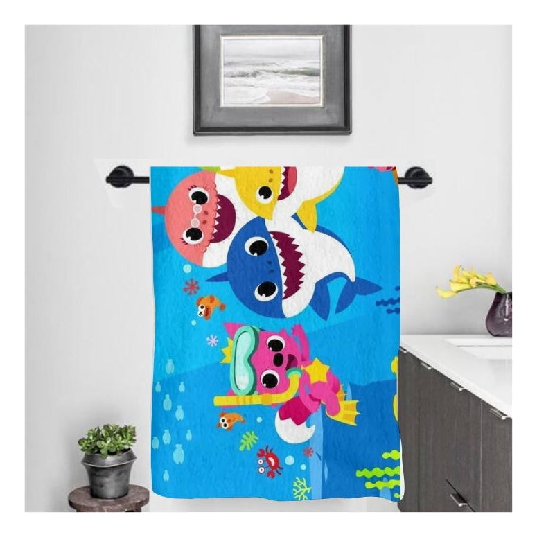 Toalla De Baño Premium Baby Shark 1.47x77cm Microfibra